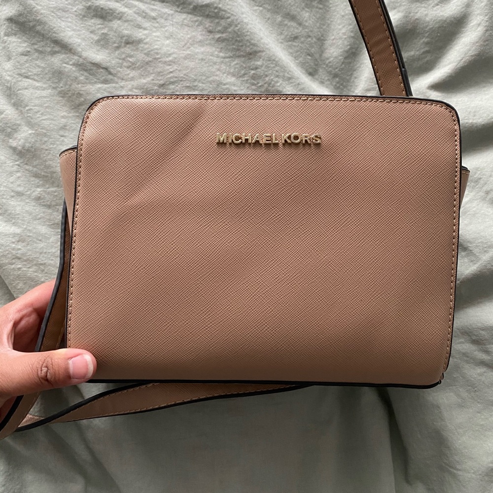 BRAND NEW MICHAEL KORS SELMA CROSSBODY